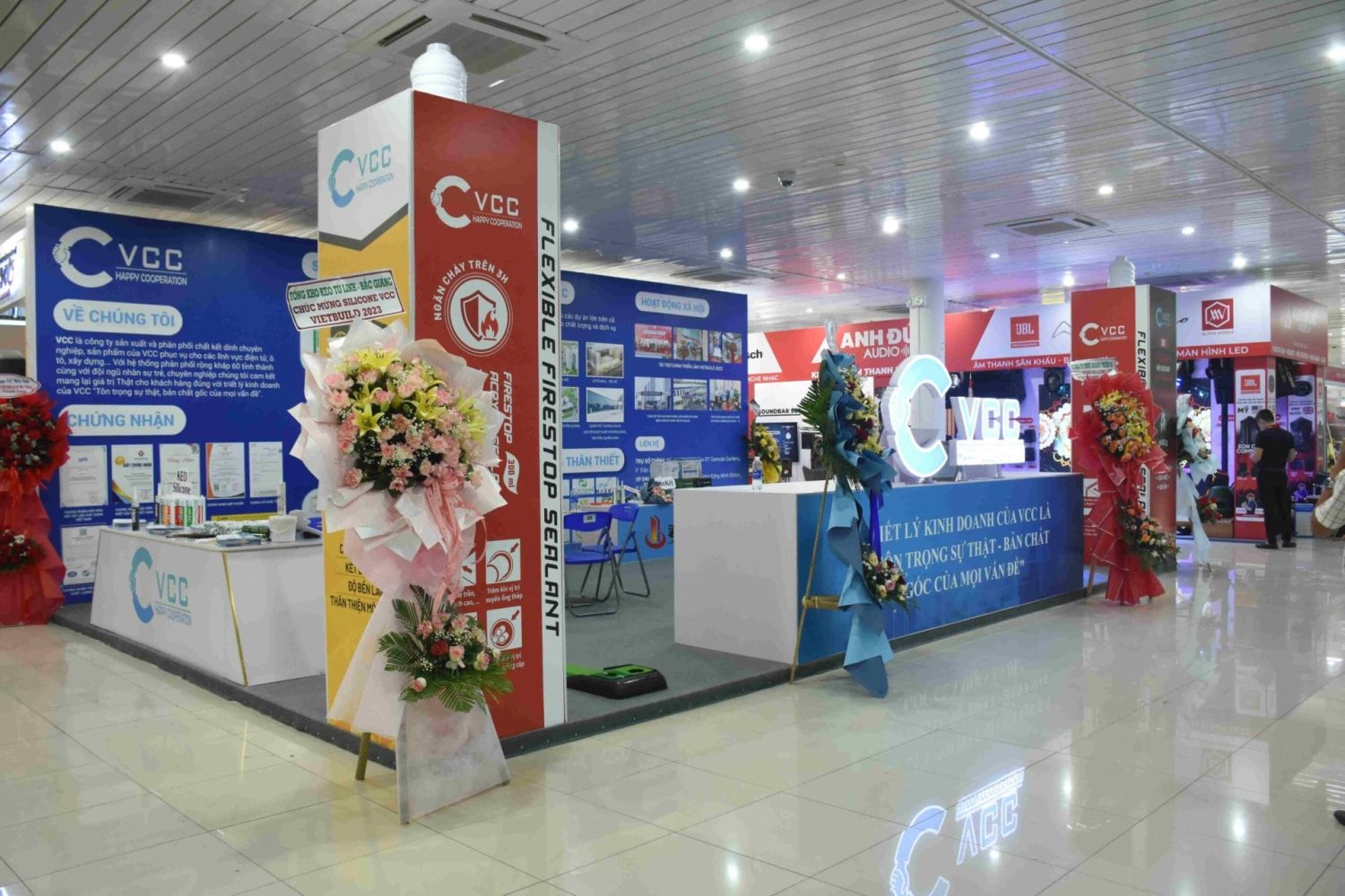 Gian hàng của VCC tại Triển lãm VietBuild – VCC Sealant - Sản xuất, phân phối keo silicone và chất kết dính chuyên nghiệp Gian Hàng Của Vcc Tại Triển Lãm Vietbuild Vcc Sealant Sản Xuất Phân Phối Keo Silicone Và Chất Kết Dính Chuyên Nghiệp