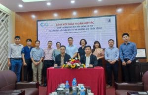 Buổi lễ kí kết biên bản ghi nhớ giữa VCC và ĐH XDHN