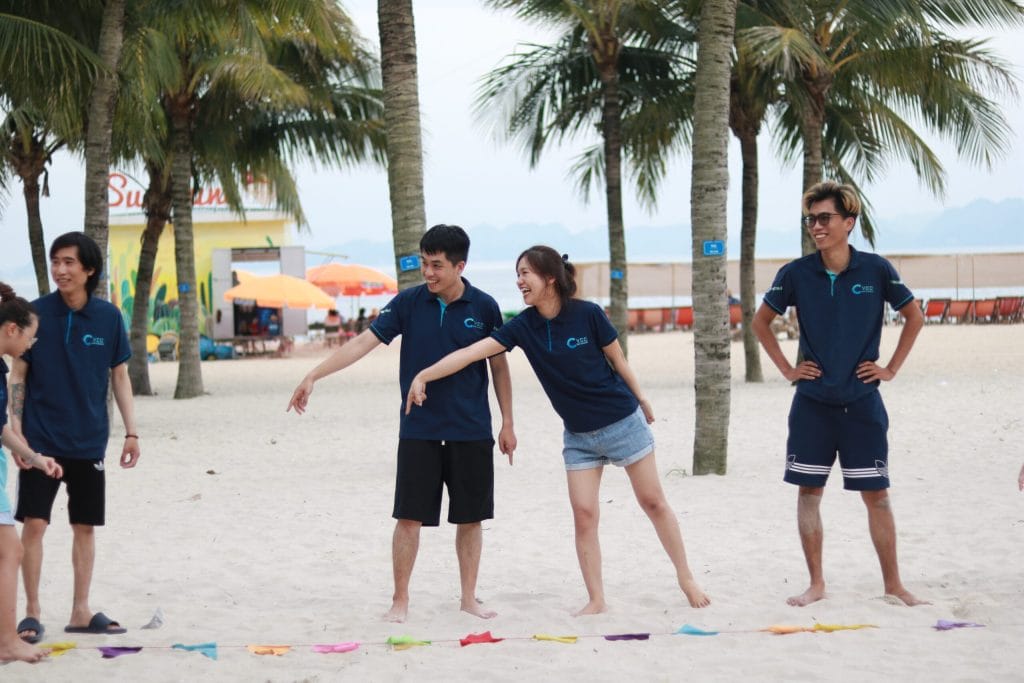 Team Building vui vẻ và thú vị VCC Sealant Sản xuất phân phối keo silicone và chất kết dính chuyên nghiệp Team Building vui vẻ và thú vị