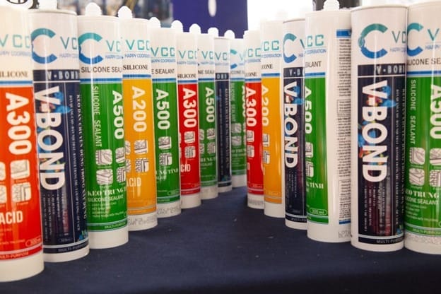 các sản phẩm của VCC giới thiệu tại buổi lễ VCC Sealant Sản xuất phân phối keo silicone và chất kết dính chuyên nghiệp các sản phẩm của VCC giới thiệu tại buổi lễ