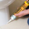 Sử Dụng Keo Silicone Trám Trét Bồn Vệ Sinh  Vcc Sealant   Sản Xuất Phân Phối Keo Silicone Và Chất Kết Dính Chuyên Nghiệp