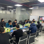 Đại diện Yuwang sang thăm là làm việc tại văn phòng VCC