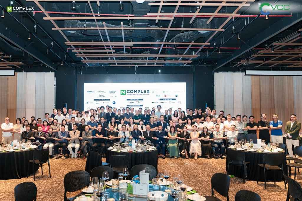 Hãy đến và kết nối cùng VCC tại MComplex vì tương lai không gian sống xanh và vững bền cho mọi công trình VCC Sealant Sản xuất phân phối keo silicone và chất kết dính chuyên nghiệp Hãy đến và kết nối cùng VCC tại MComplex vì tương lai không gian sống xanh và vững bền cho mọi công trình
