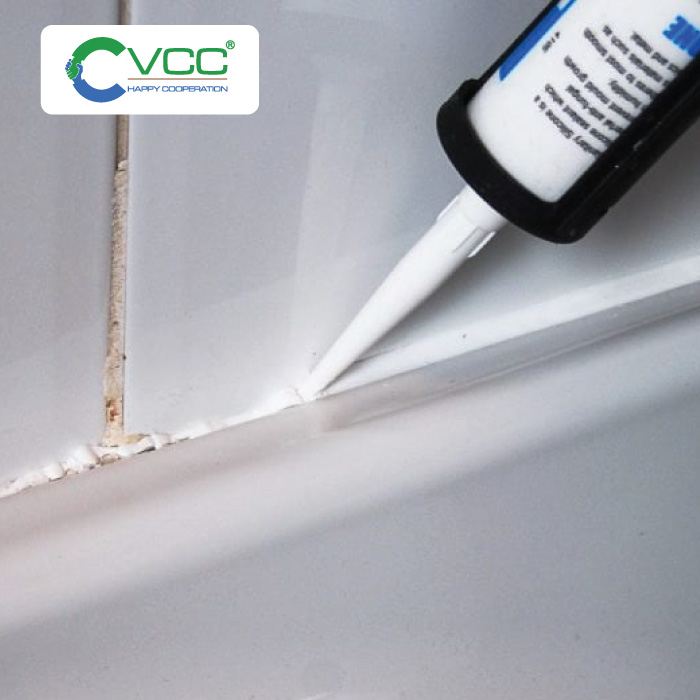 Lầm tưởng về keo silicone - Bắn lớp keo mới đè lên lớp keo cũ đã hỏng