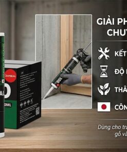 Hình ảnh Keo Acrylic JAPSEAL A100 và VCC Sealant. Hiển thị hai tuýp keo 300ml, một hộp carton JAPSEAL A100, một thợ xây đang bắn keo vào khe cửa sổ bằng súng bắn keo, và một bảng thông tin với danh sách ưu điểm: KẾT DÍNH TỐT, ĐỘ BỀN LÂU DÀI, THÂN THIỆN MÔI TRƯỜNG, CÔNG NGHỆ NHẬT BẢN. Dùng cho trám vết nứt bê tông, gỗ.