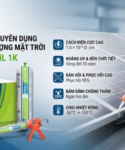 hình ảnh Keo quang điện VCC PVSOLARSIL 1K. Phía bên trái là bao bì thùng và túi keo, súng bắn keo được đặt phía trước. Bên phải, một người thợ đang bôi keo vào hộp nối (junction box) của pin năng lượng mặt trời. Phía trên có năm biểu tượng và văn bản liệt kê các tính năng: cách điện cao, kháng UV, đàn hồi cao, bám dính chống thấm, và chịu nhiệt rộng. Logo VCC nằm ở góc trên bên trái.