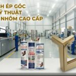 Hình ảnh Quy Trình ép Góc Chuẩn Kỹ Thuật Cho Cửa Nhôm Cao Cấp Sử Dụng Bộ Ba Keo Chuyên Dụng Vcc Pu88 Vcc V868 Và Vcc Pur 2k Tại Nhà Máy Sản Xuất  Vcc Sealant   Sản Xuất Phân Phối Keo Silicone Và Chất Kết Dính Chuyên Nghiệp