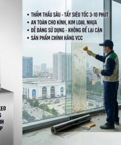 Nhân viên kỹ thuật sử dụng xịt tẩy keo VCC EK-6 vệ sinh vết keo trên kính tòa nhà, loại bỏ decal xe và tem nhãn mác hiệu quả, an toàn cho bề mặt.