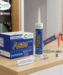 Ảnh Sản Phẩm Keo Silicone Vcc A500 Plus Trung Tính Và Thùng Carton đặt Trên Bàn Thi Công Nhôm Kính Chuyên Nghiệp  Vcc Sealant   Sản Xuất Phân Phối Keo Silicone Và Chất Kết Dính Chuyên Nghiệp