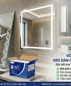 Hình ảnh Thợ Thi Công Dùng Keo Dán Gương Chuyên Dụng Vcc 803 Bôi Lên Mặt Sau Gương Phòng Tắm Banner Hiển Thị Sản Phẩm Keo Silicone Trung Tính Vcc 803 Dạng Chai 300ml Và Xúc Xích Với ưu điểm Bám Dính Tuyệt đỉnh Không ăn Mòn Lớp Tráng Bạc Hotline 0898831188  Vcc Sealant   Sản Xuất Phân Phối Keo Silicone Và Chất Kết Dính Chuyên Nghiệp