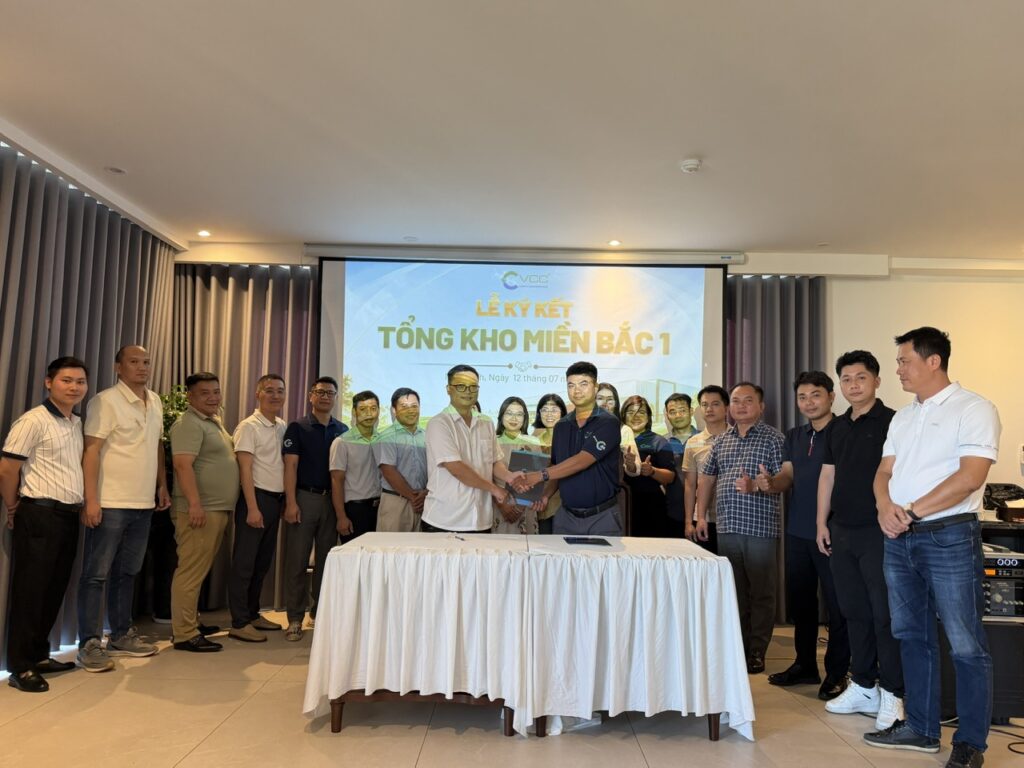 Lễ ký kết và khai trương tổng kho VCC Nam Định – VCC Sealant - Sản xuất, phân phối keo silicone và chất kết dính chuyên nghiệp Lễ Ký Kết Hợp Tác Chiến Lược Ra Mắt Tổng Kho Vcc Nam Định Ngày 12072026 Với Sự Tham Gia Của Ban Lãnh đạo Và Các đối Tác Vcc Sealant Sản Xuất Phân Phối Keo Silicone Và Chất Kết Dính Chuyên Nghiệp